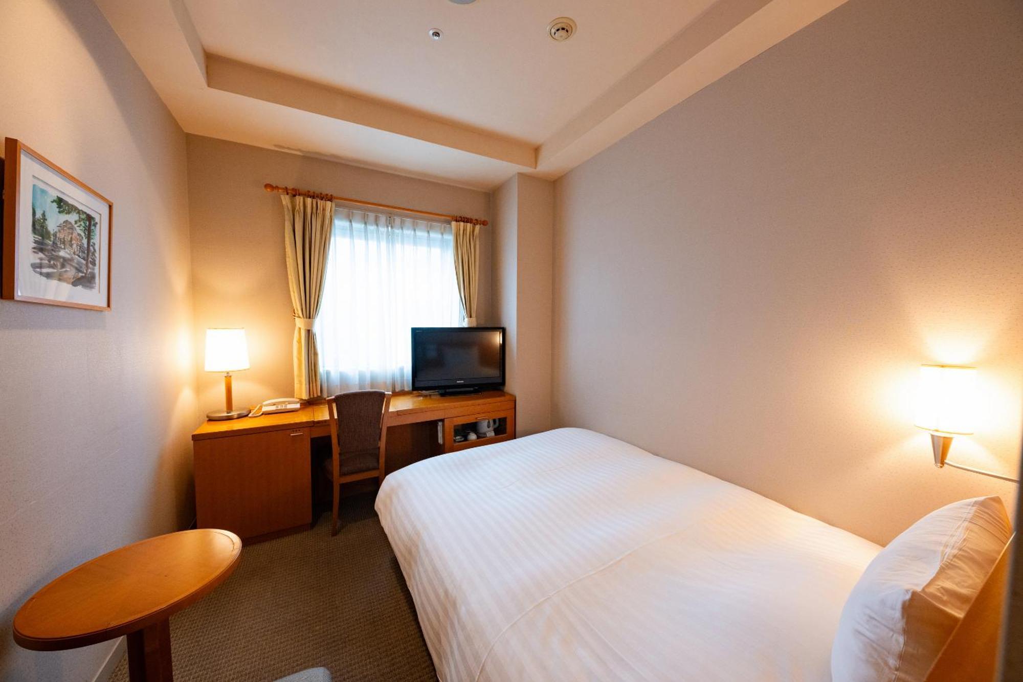 Kkr Hotel Kanazawa Bagian luar foto