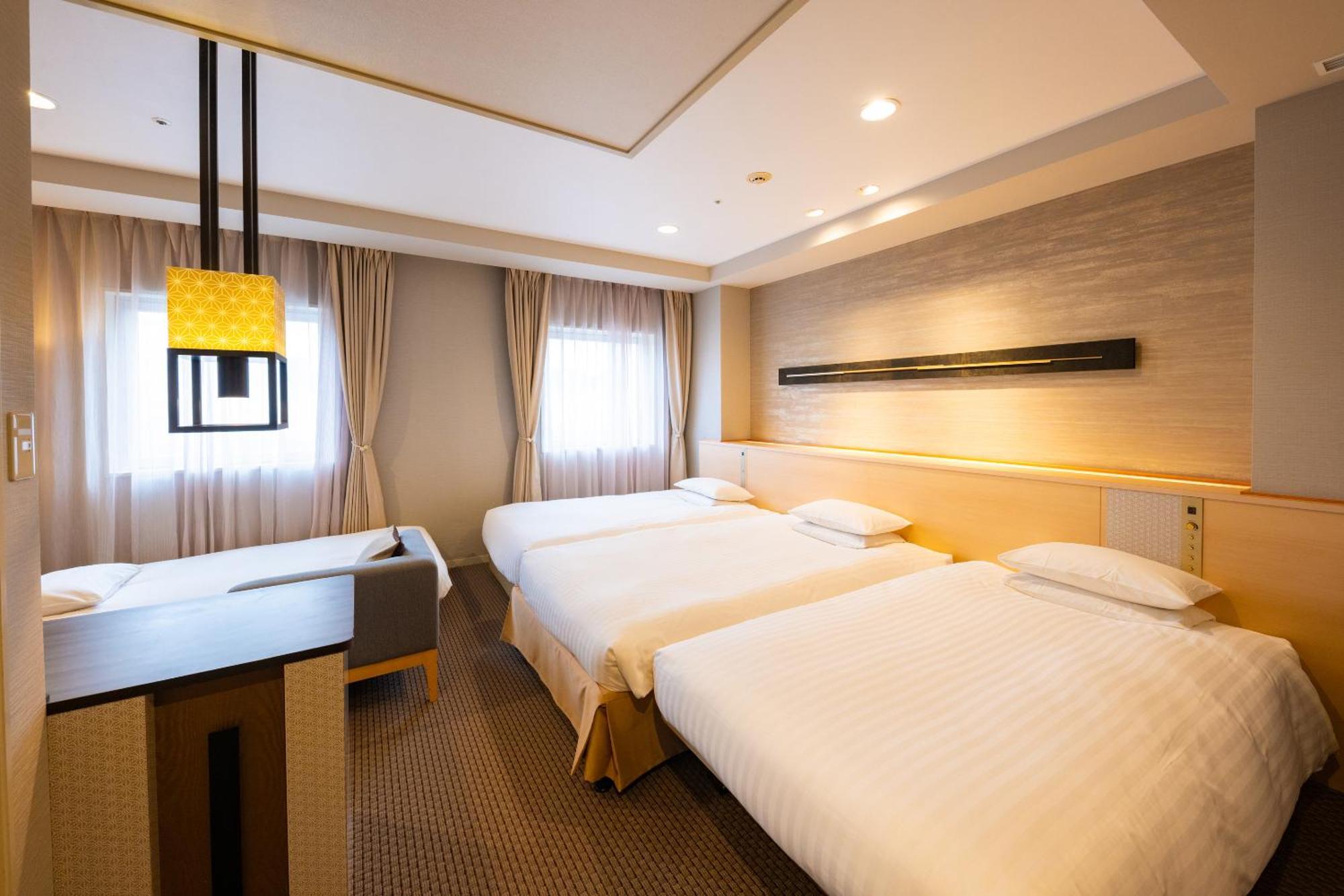 Kkr Hotel Kanazawa Bagian luar foto